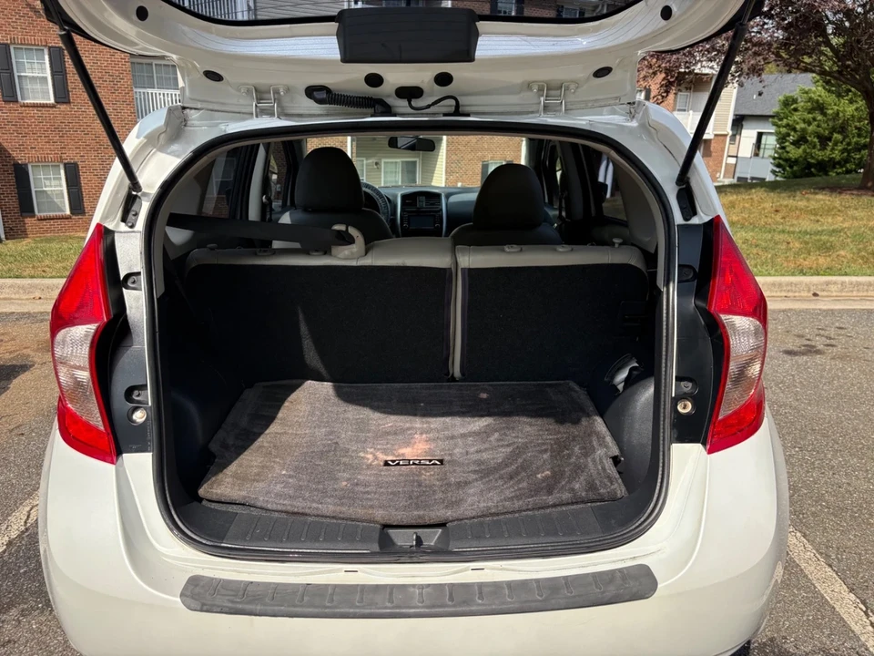 2015 Nissan Versa - Image 16 of 18