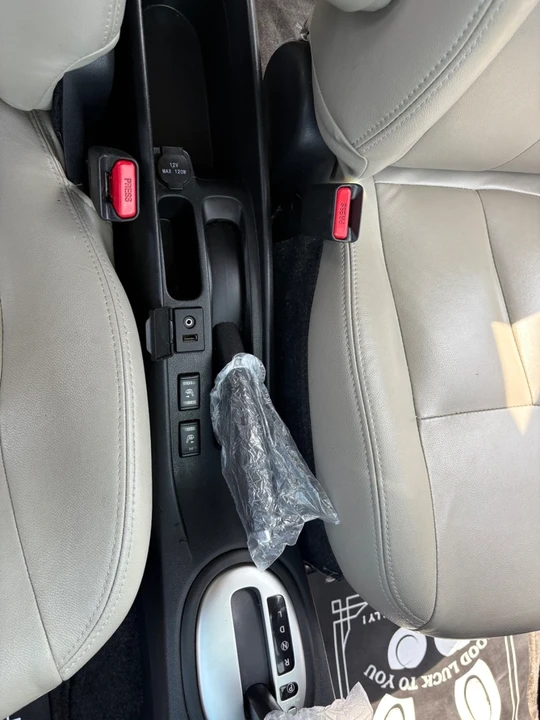 2015 Nissan Versa - Image 15 of 18