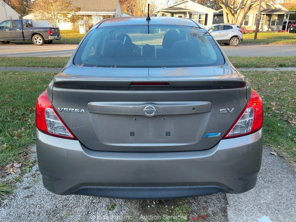 2015 Nissan Versa - Image 8 of 12