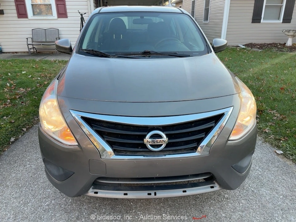2015 Nissan Versa - Image 7 of 12