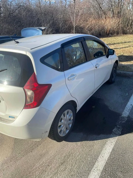 2015 Nissan Versa - Image 4 of 5
