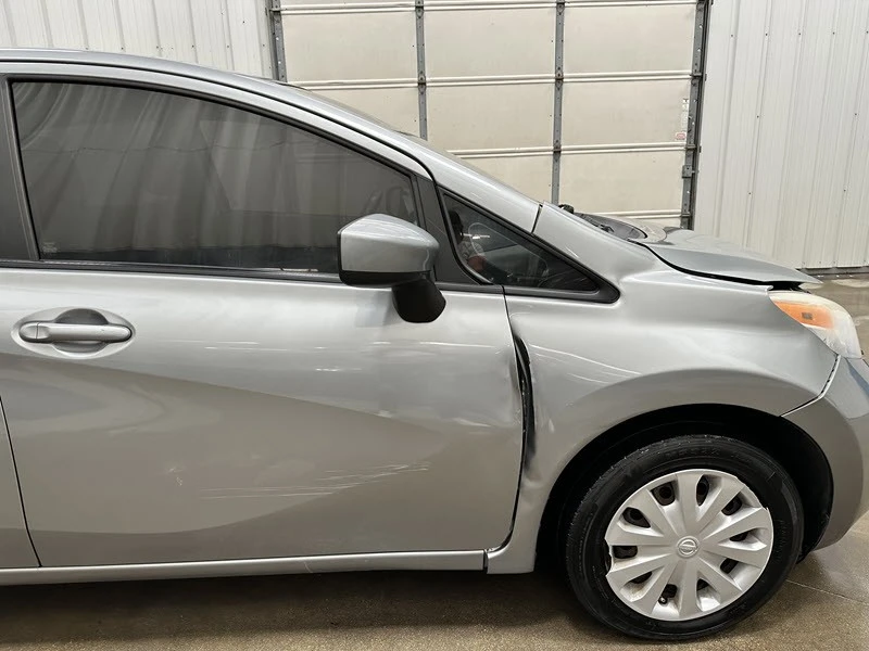 2015 Nissan Versa - Image 19 of 21
