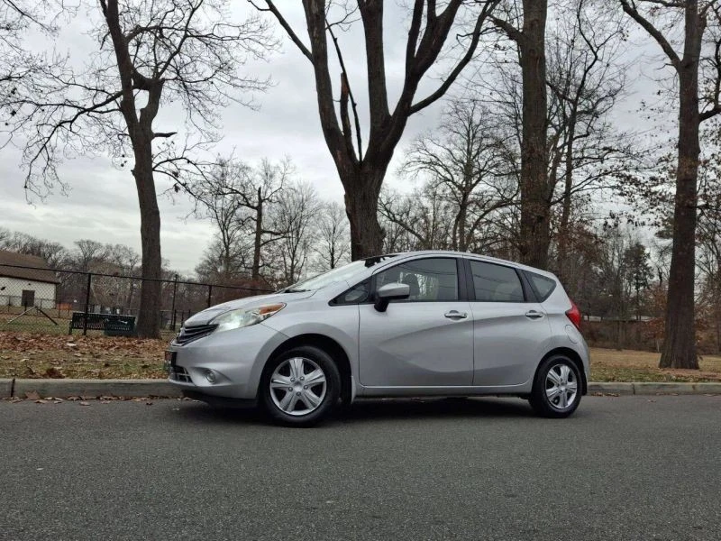 2015 Nissan Versa - Image 6 of 12