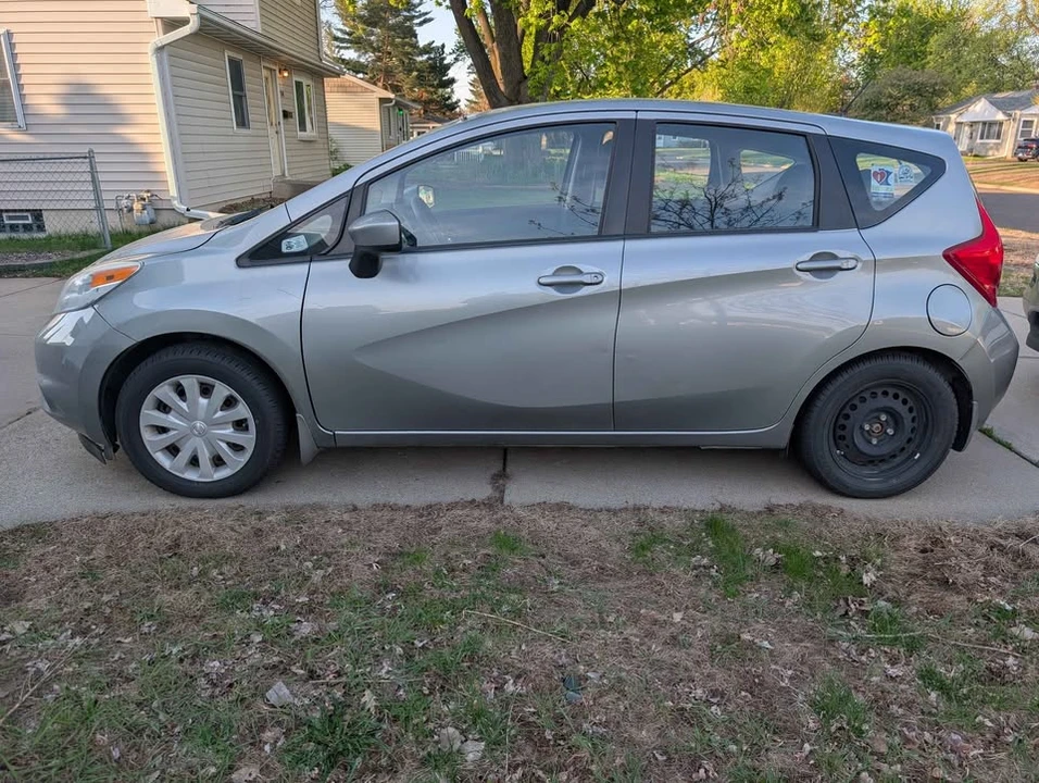 2015 Nissan Versa - Image 7 of 7