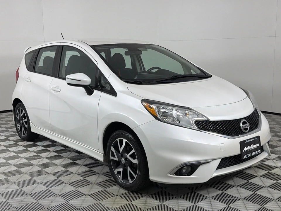 2015 Nissan Versa - Image 3 of 21