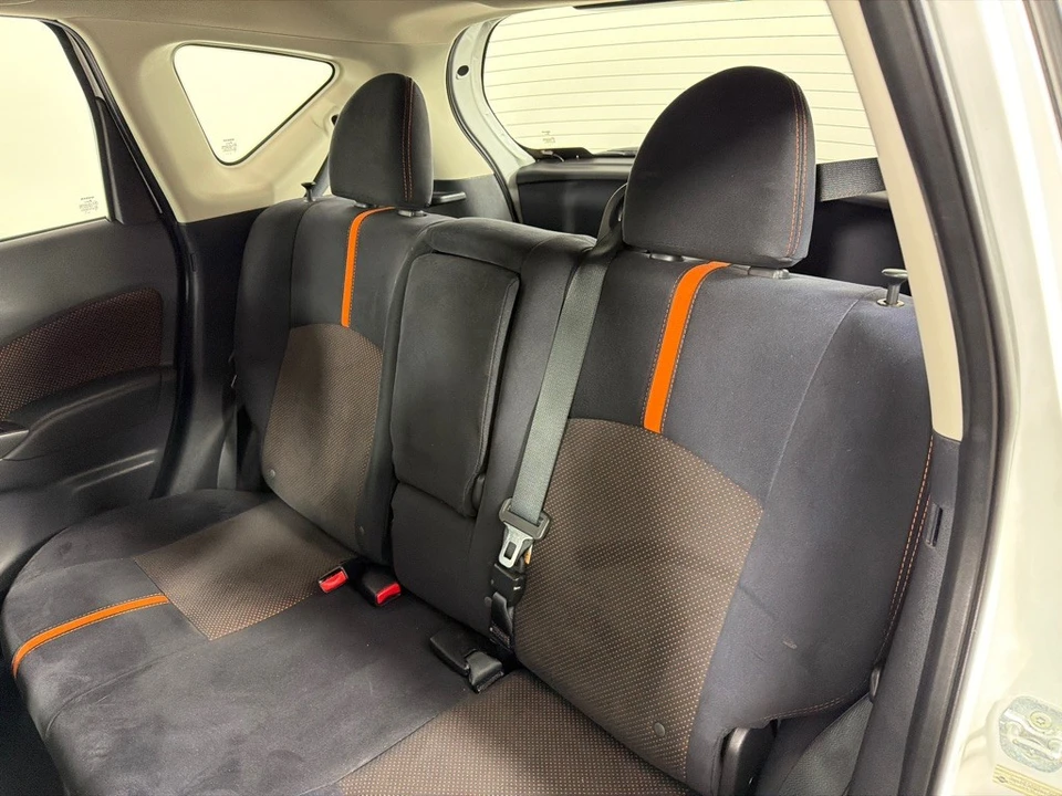 2015 Nissan Versa - Image 20 of 21