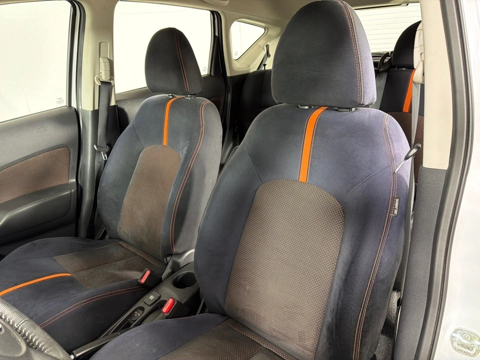 2015 Nissan Versa - Image 13 of 21