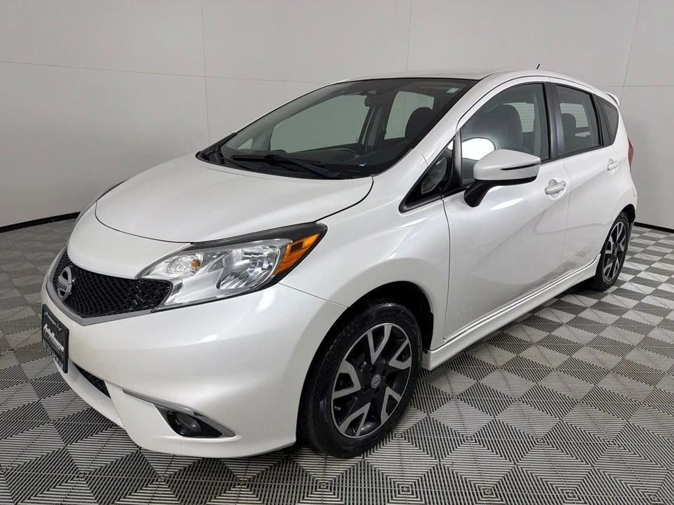 2015 Nissan Versa - Image 9 of 21