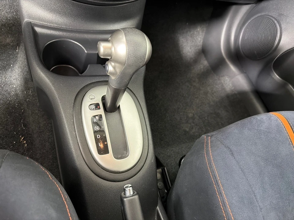 2015 Nissan Versa - Image 18 of 21