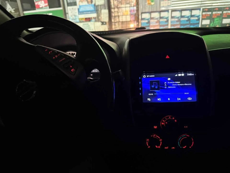 2015 Nissan Versa - Image 2 of 4