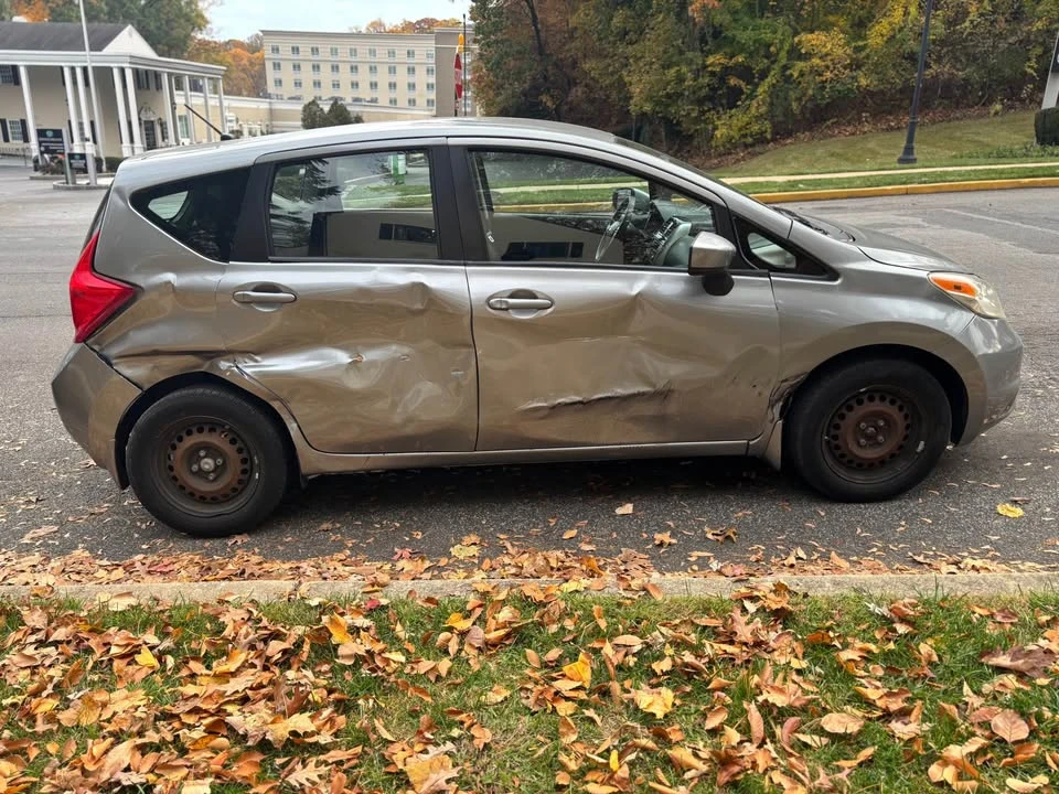 2015 Nissan Versa - Image 7 of 15