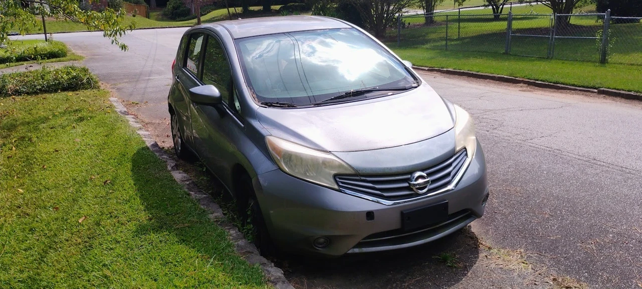 2015 Nissan Versa - Image 5 of 5