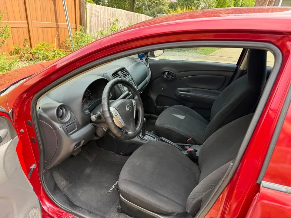 2015 Nissan Versa - Image 7 of 8
