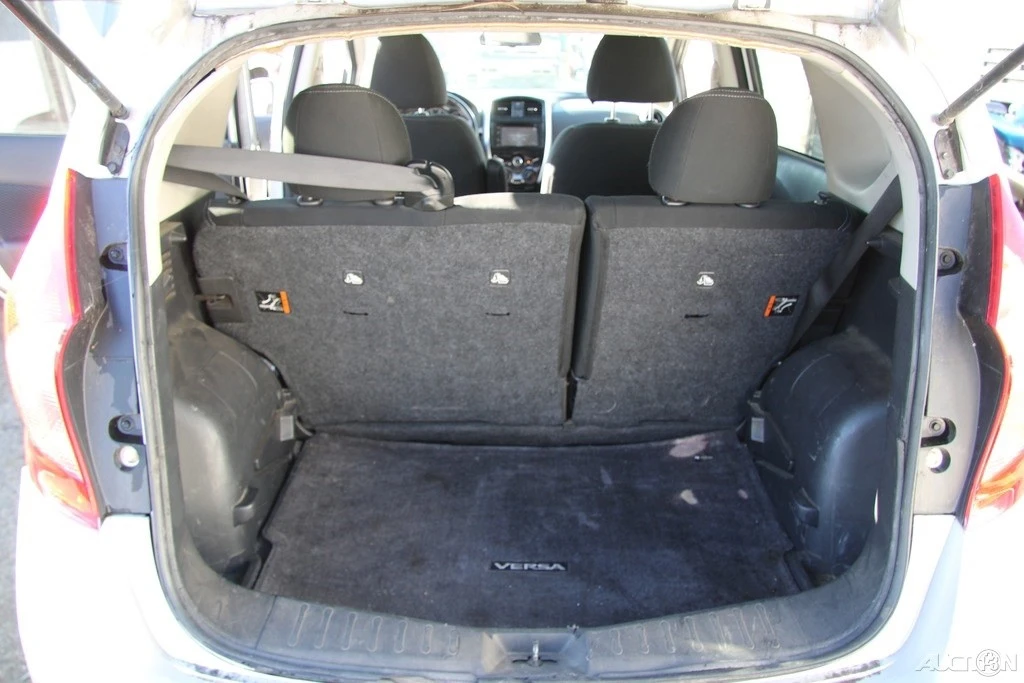 2015 Nissan Versa - Image 19 of 21