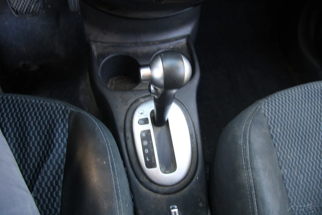 2015 Nissan Versa - Image 16 of 21