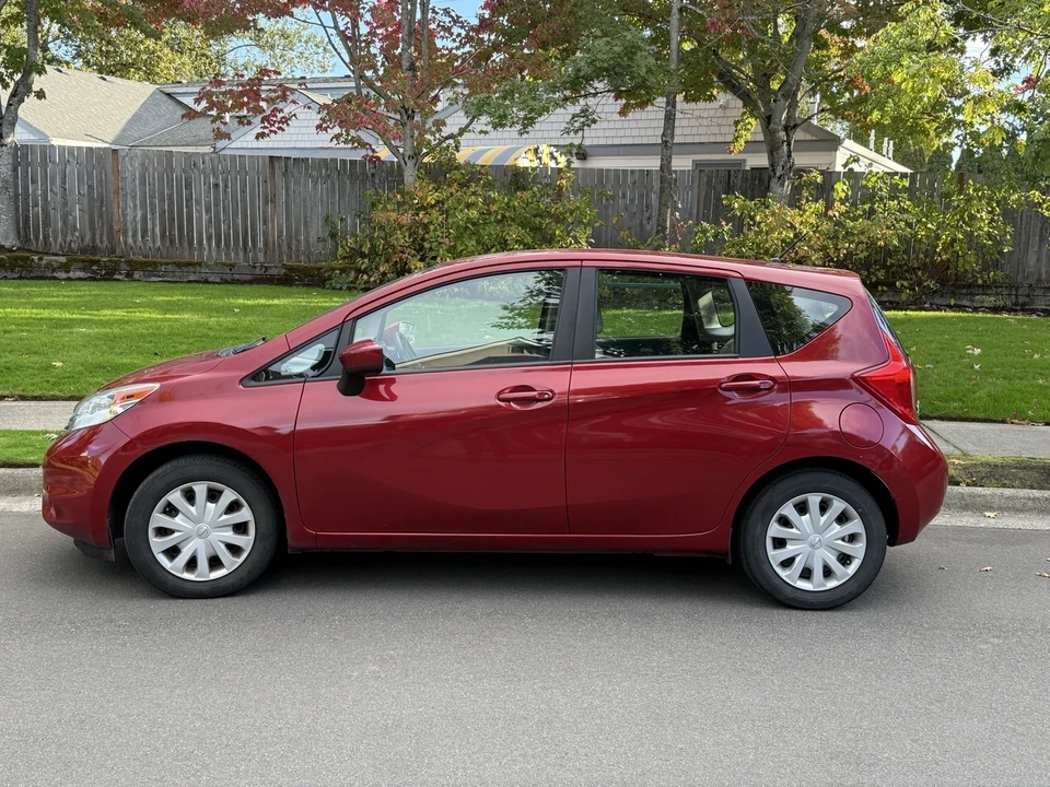 2015 Nissan Versa - Image 9 of 19