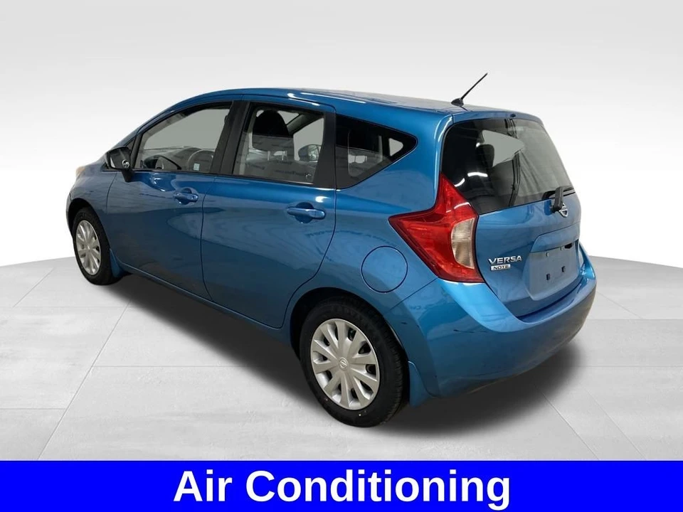 2015 Nissan Versa - Image 6 of 12