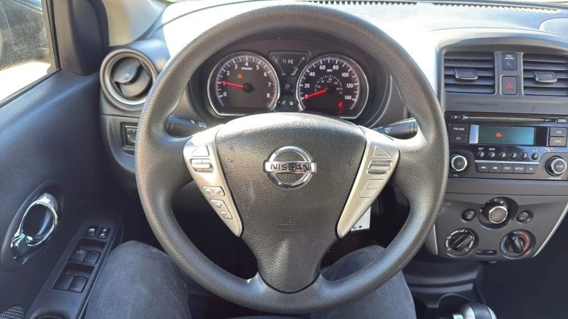 2015 Nissan Versa - Image 10 of 12