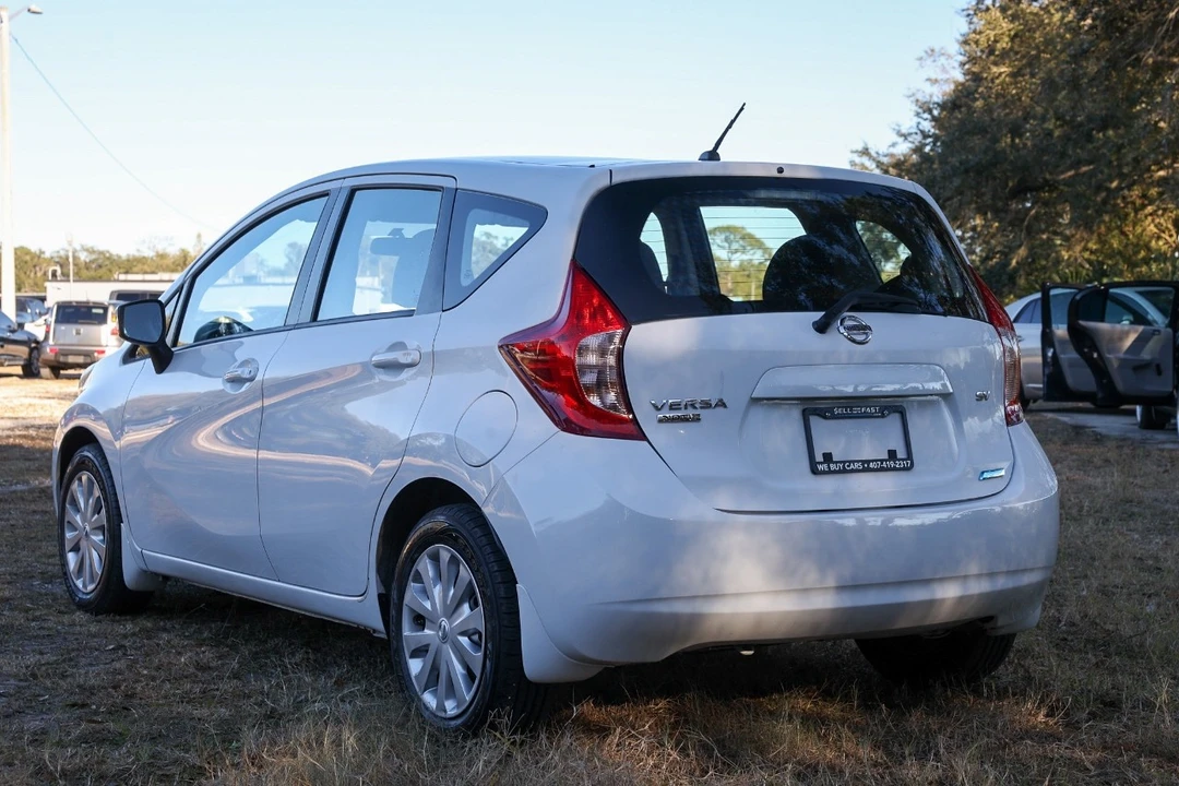 2015 Nissan Versa - Image 5 of 21