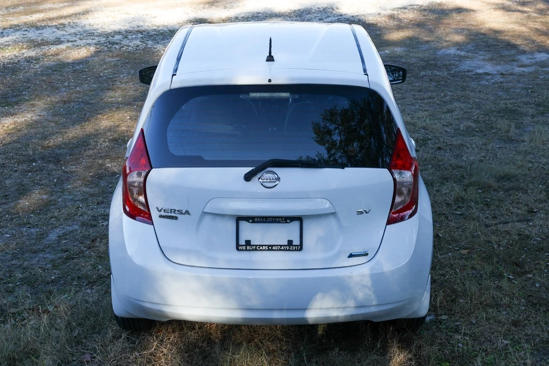 2015 Nissan Versa - Image 9 of 21