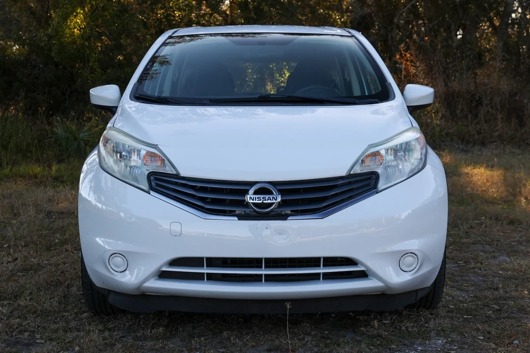 2015 Nissan Versa - Image 17 of 21