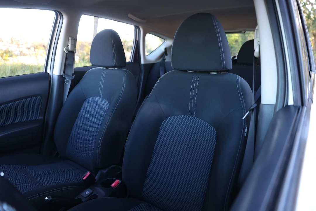 2015 Nissan Versa - Image 6 of 21