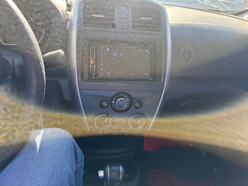 2015 Nissan Versa - Image 9 of 12
