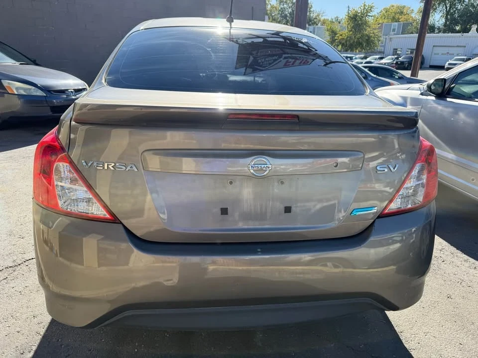 2015 Nissan Versa - Image 5 of 12