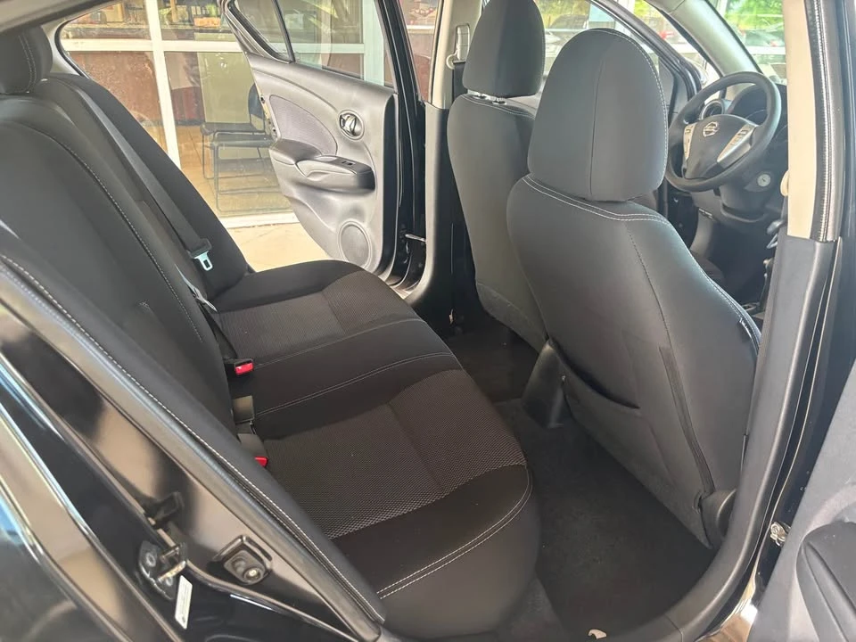 2015 Nissan Versa - Image 7 of 8
