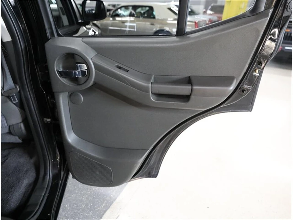 2015 Nissan Xterra 2nd Gen - Image 21 of 31