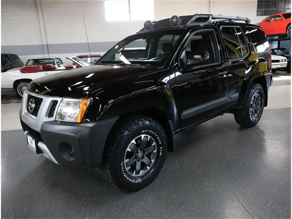 2015 Nissan Xterra 2nd Gen - Image 4 of 31