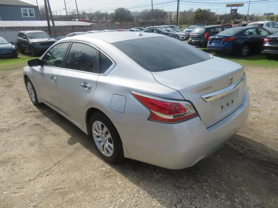 2015 Nissan Altima 5th Gen - Image 3 of 6