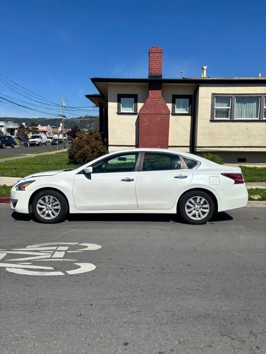 2015 Nissan Altima 5th Gen - Image 3 of 5