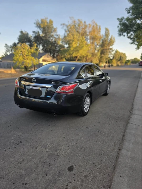 2015 Nissan Altima 5th Gen - Image 2 of 11
