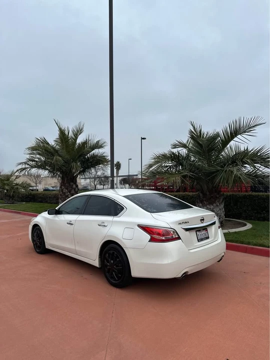 2015 Nissan Altima 5th Gen - Image 6 of 12