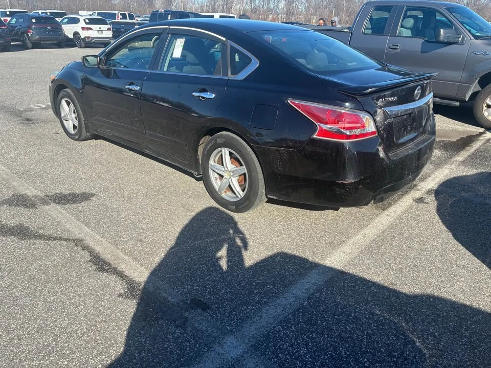 2015 Nissan Altima 5th Gen - Image 5 of 7