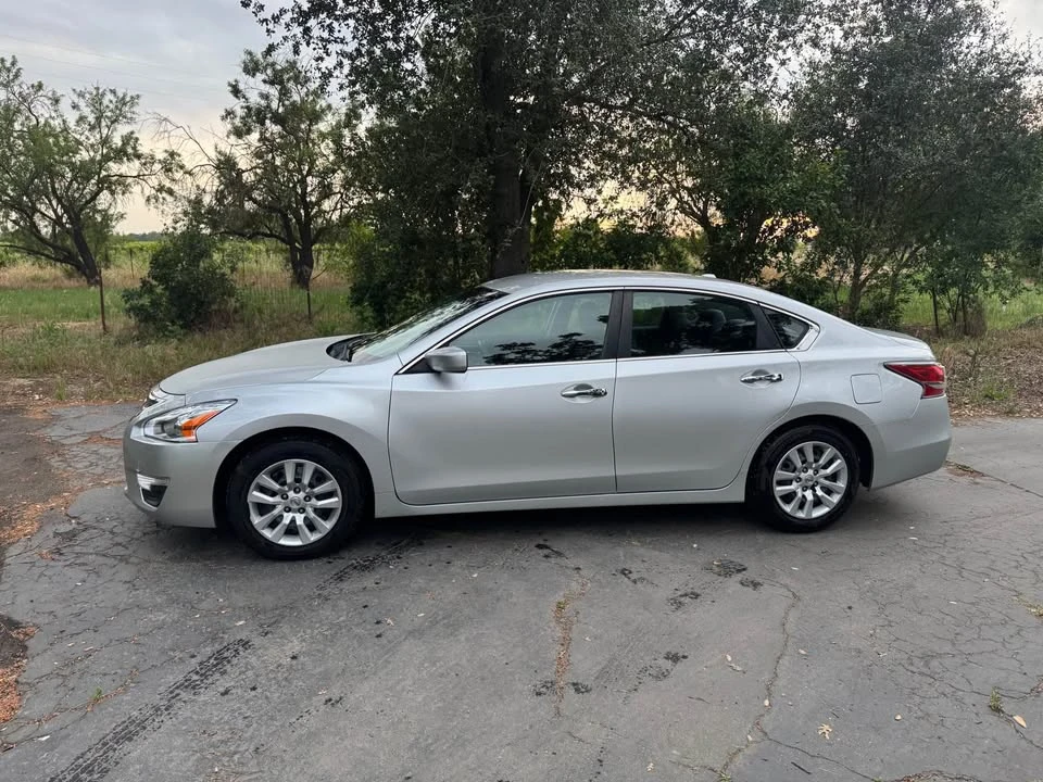 2015 Nissan Altima 5th Gen - Image 10 of 14