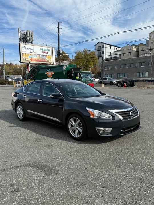 2015 Nissan Altima 5th Gen - Image 2 of 17