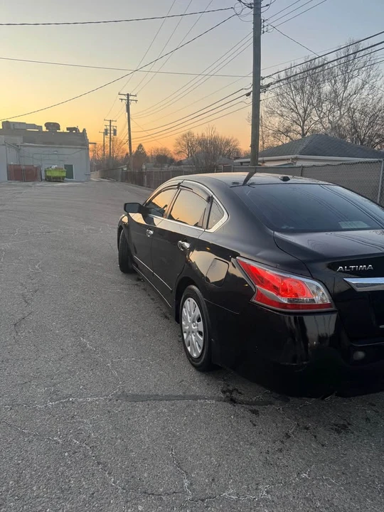 2015 Nissan Altima 5th Gen - Image 4 of 9