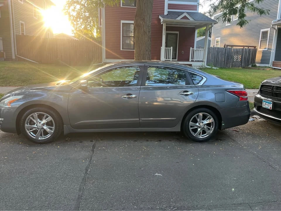 2015 Nissan Altima 5th Gen - Image 16 of 17