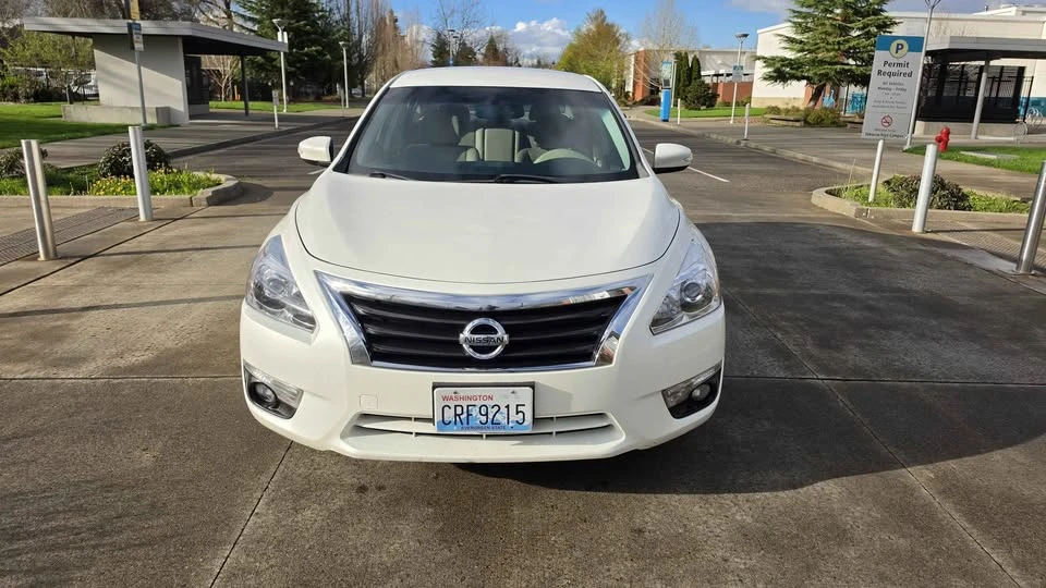 2015 Nissan Altima 5th Gen - Image 2 of 15