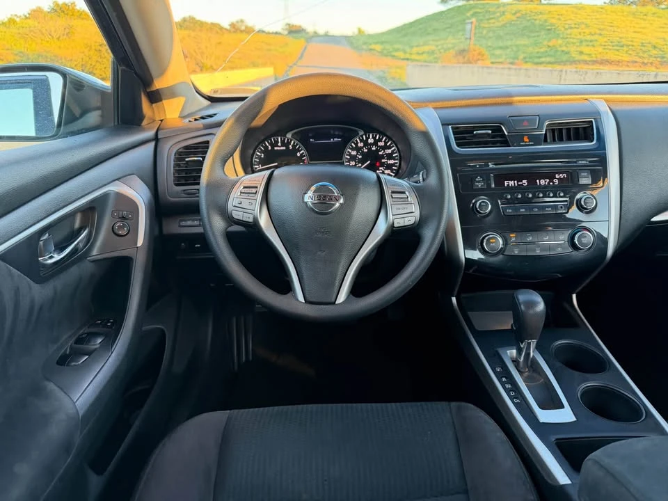 2015 Nissan Altima 5th Gen - Image 9 of 10
