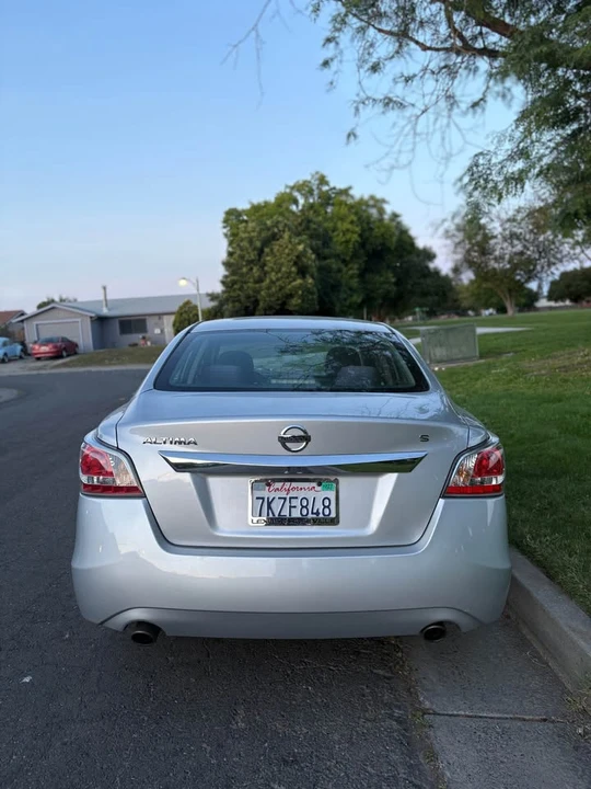 2015 Nissan Altima 5th Gen - Image 3 of 9