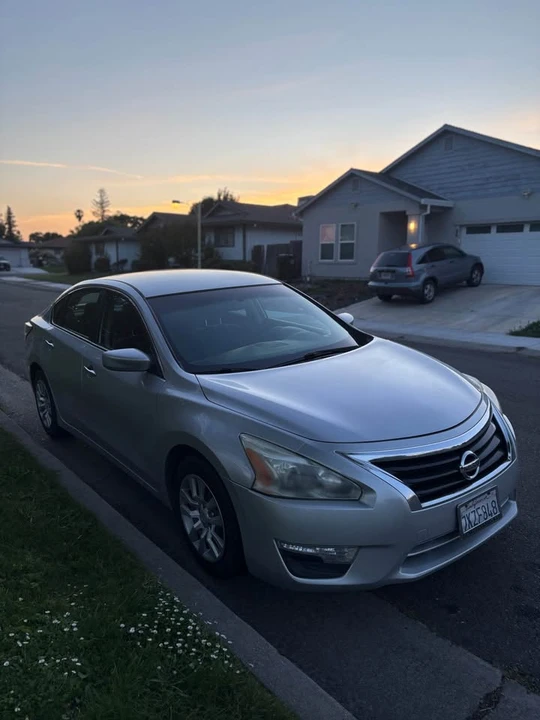2015 Nissan Altima 5th Gen - Image 5 of 9