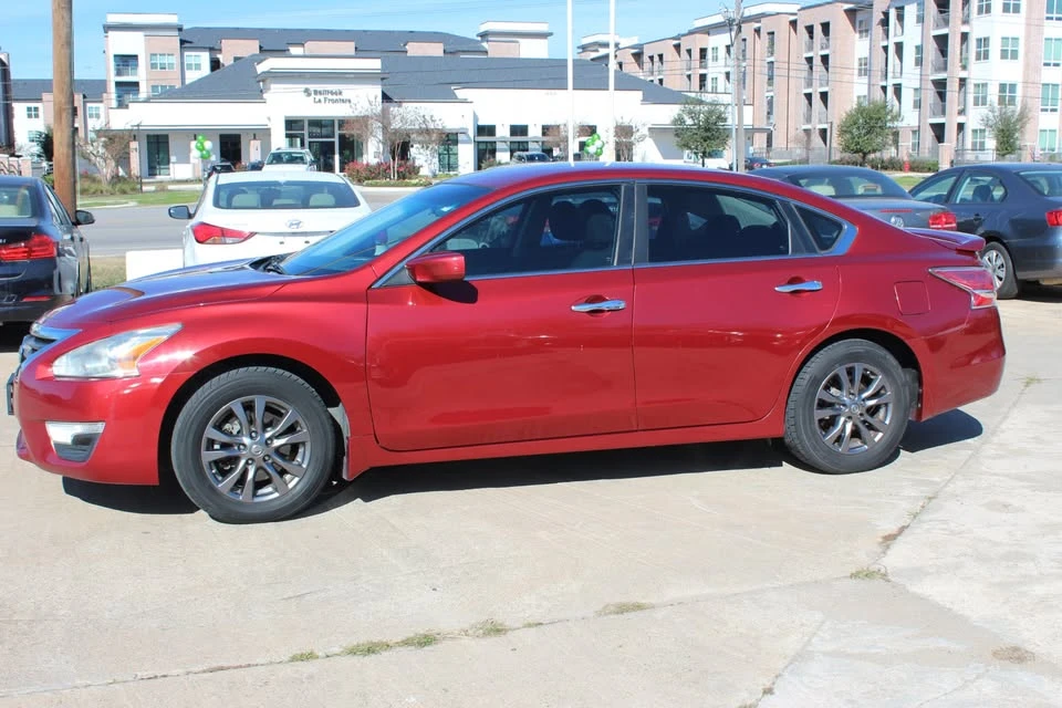2015 Nissan Altima 5th Gen - Image 9 of 18