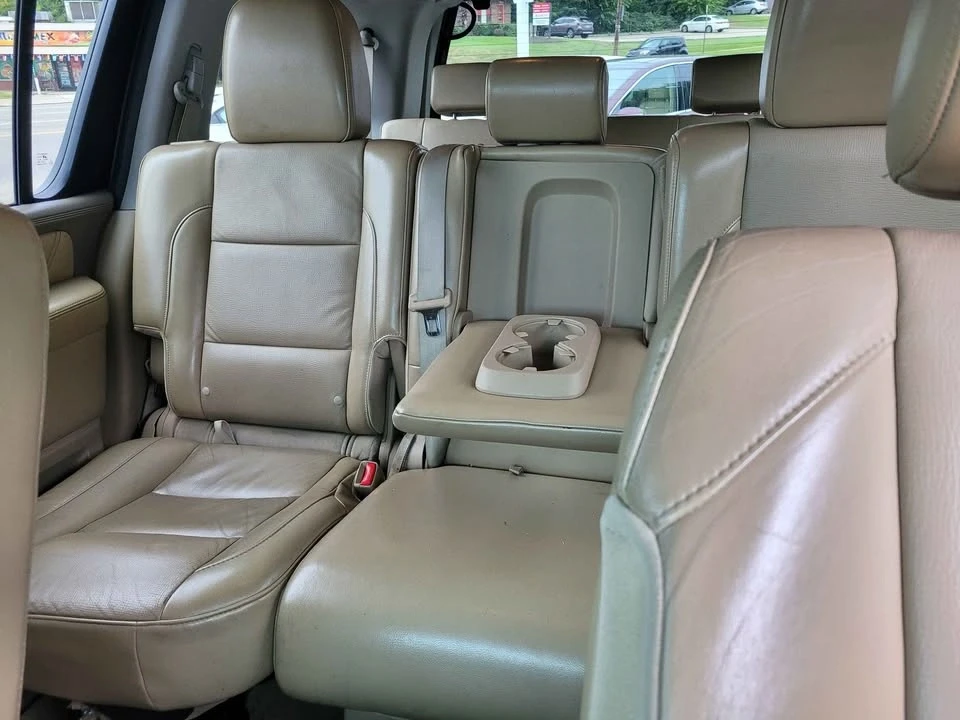 2015 Nissan Armada - Image 10 of 12