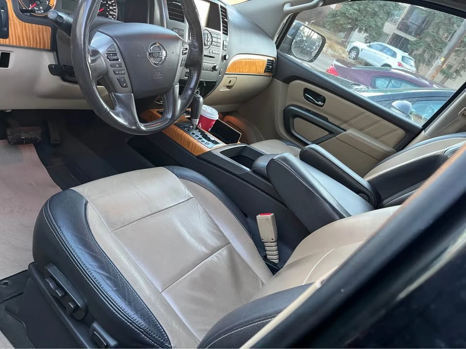 2015 Nissan Armada - Image 12 of 13