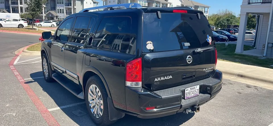 2015 Nissan Armada - Image 4 of 18
