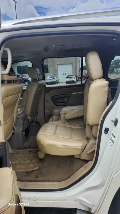 2015 Nissan Armada - Image 7 of 8