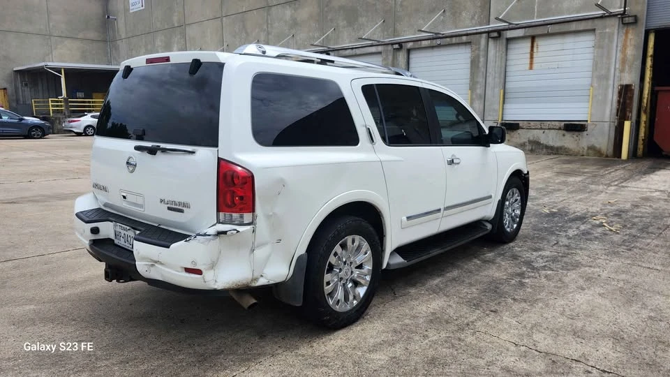2015 Nissan Armada - Image 6 of 8